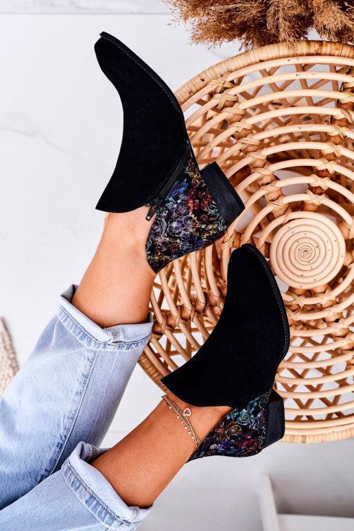 Sieviešu puszābaki Tā irciejka melnas krāsas ar puķītēm 04091-57