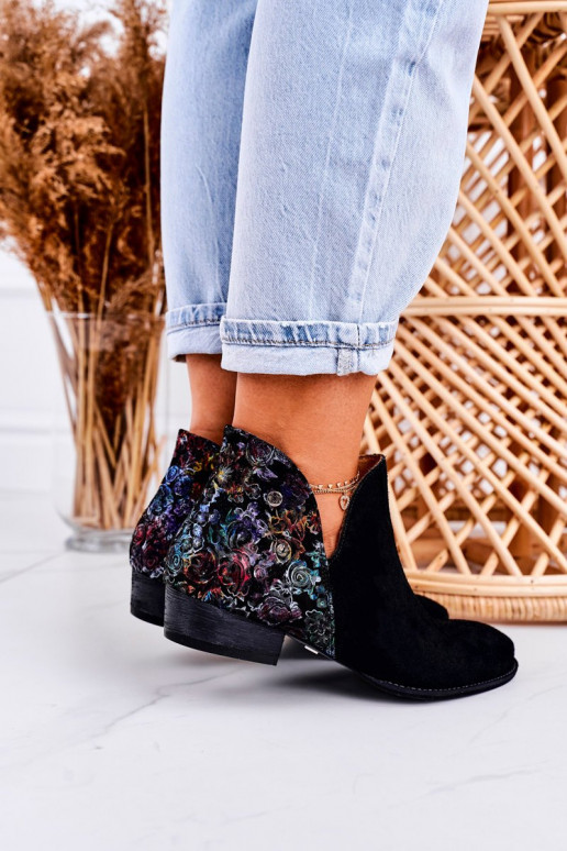 Sieviešu puszābaki Tā irciejka melnas krāsas ar puķītēm 04091-57