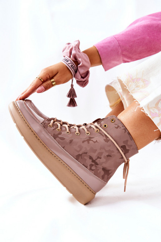 Sportiska stila Āda apavi Ļevskis 3034 smilšu krāsas ar kamuflāžu Sportiska stila Āda apavi Ļevskis 3034 smilšu krāsas ar kamuflāžu