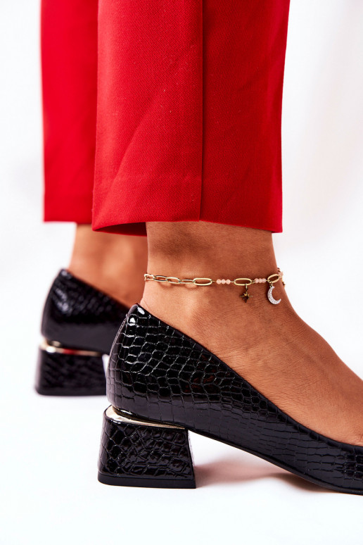 Āda ar čūskādas imitāciju Kurpes Ļevskis 3118 melnas krāsas Āda ar čūskādas imitāciju Kurpes Ļevskis 3118 melnas krāsas