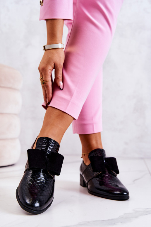 Āda ar čūskādas imitāciju apavi melnas krāsas Tā irrleigh Āda ar čūskādas imitāciju apavi melnas krāsas Tā irrleigh