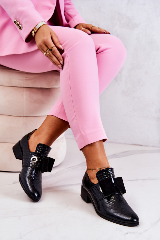 Āda ar čūskādas imitāciju apavi melnas krāsas Tā irrleigh Āda ar čūskādas imitāciju apavi melnas krāsas Tā irrleigh