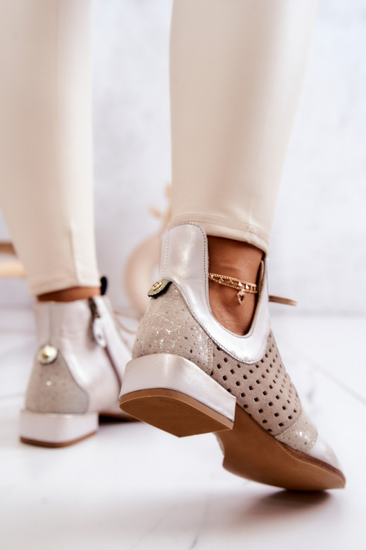 Āda Sieviešu puszābaki Kurpes Tā irciejka 05541-25 Ziloņkaula krāsas Āda Sieviešu puszābaki Kurpes Tā irciejka 05541-25 Ziloņkaula krāsas