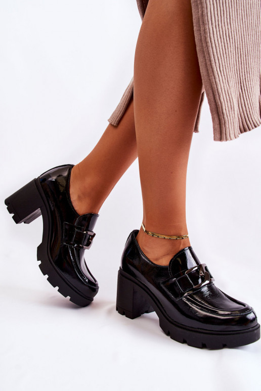 Eleganta stila apavi ar papēdi Ar sudraba rotājumu melnas krāsas Lemar Harmell Eleganta stila apavi ar papēdi Ar sudraba rotājumu melnas krāsas Lemar Harmell