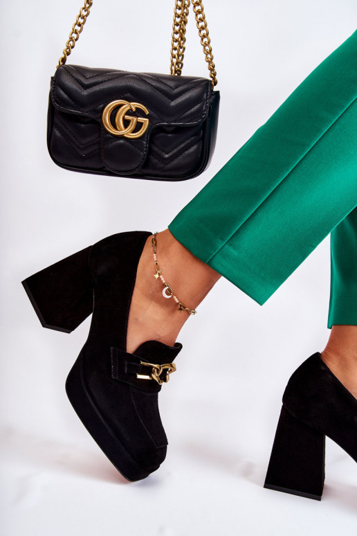 Kurpes Ar dekoratīvu ķēdi Laura Messi 2444 melnas krāsas Kurpes Ar dekoratīvu ķēdi Laura Messi 2444 melnas krāsas