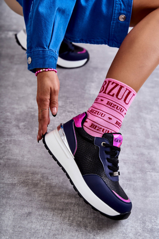 Sieviešu sporta apavi Uz Ķīļa GOE KK2N4081 Melns-tumši zilas krāsas