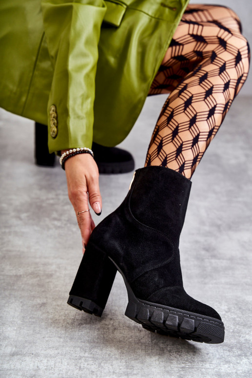 Zamšādas kurpes ar papēdi melnas krāsas Elia