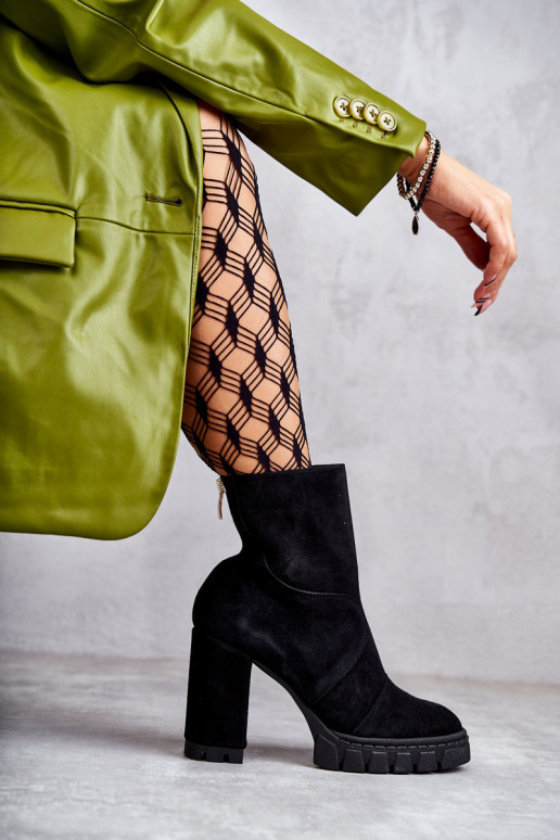 Zamšādas kurpes ar papēdi melnas krāsas Elia