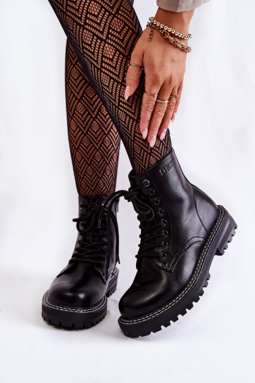 Sieviešu Sieviešu puszābaki ar platformu Big Star KK274538 melnas krāsas 2