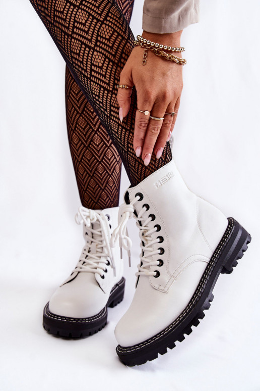 Sieviešu Sieviešu puszābaki ar platformu Big Star KK274539 baltas krāsas