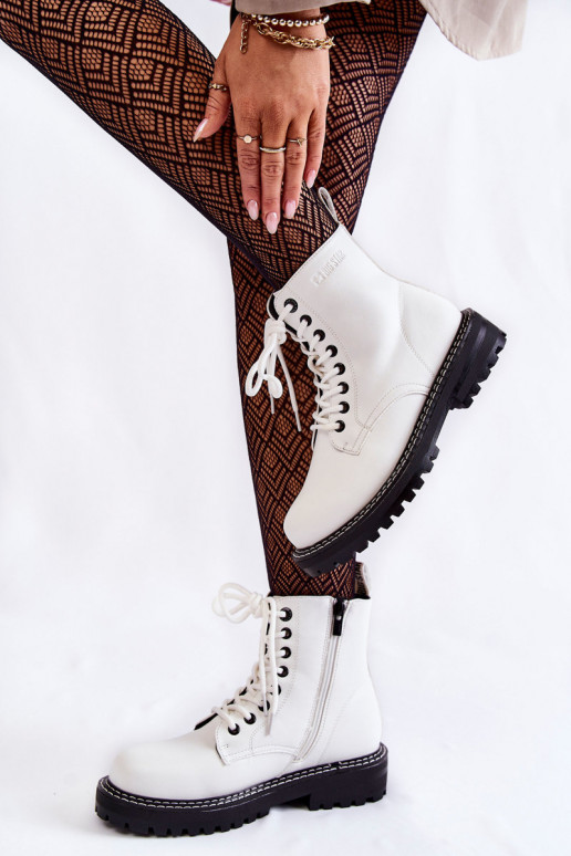 Sieviešu Sieviešu puszābaki ar platformu Big Star KK274539 baltas krāsas