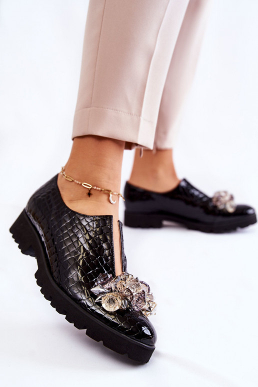 Eleganta stila Laque apavi ar ornamentiem Krokodils melnas krāsas Cindy Eleganta stila Laque apavi ar ornamentiem Krokodils melnas krāsas Cindy