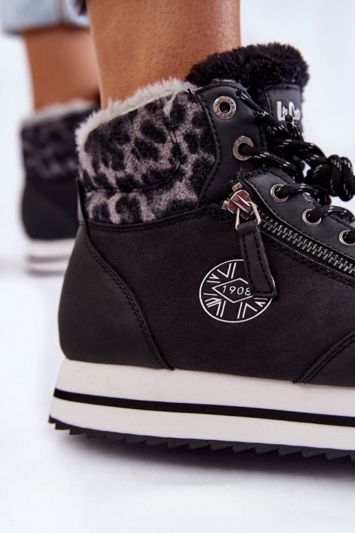 Sieviešu Sieviešu puszābaki siltināti Lee Cooper LCJ-22-31-1448 melnas krāsas