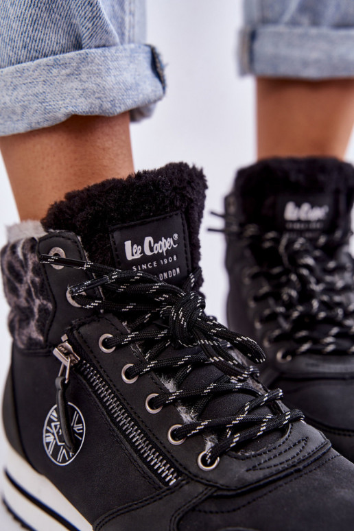 Sieviešu Sieviešu puszābaki siltināti Lee Cooper LCJ-22-31-1448 melnas krāsas