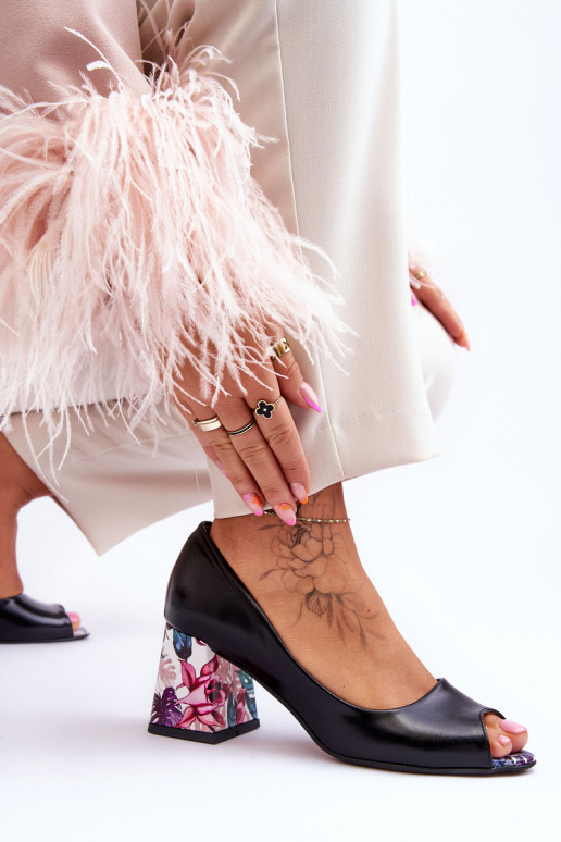 Āda Kurpes ar dekorētiem papēžiem Ļevskis Shoes 2608/K melnas krāsas