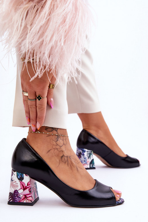 Āda Kurpes ar dekorētiem papēžiem Ļevskis Shoes 2608/K melnas krāsas