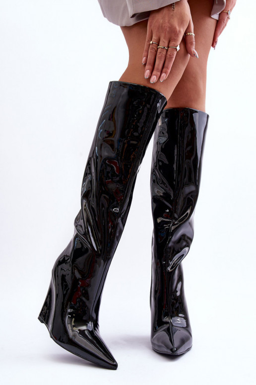 Laque garie zābaki Uz Ķīļa melnas krāsas Delinn Laque garie zābaki Uz Ķīļa melnas krāsas Delinn