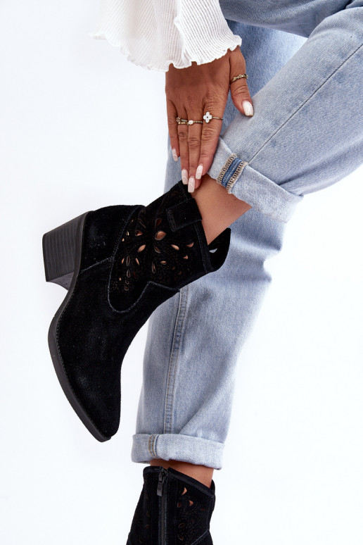 Zamšādas kurpes Kovboju zābaki Ažūrs D&A SN622-20 melnas krāsas Zamšādas kurpes Kovboju zābaki Ažūrs D&A SN622-20 melnas krāsas