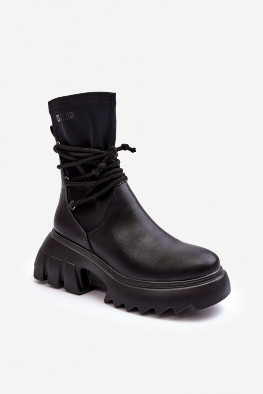 Sieviešu puszābaki ar platformu ar stilīgām detaļām melnas krāsas Big Star MM274590 Sieviešu puszābaki ar platformu ar stilīgām detaļām melnas krāsas Big Star MM274590