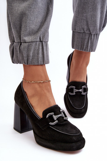 Āda Kurpes Uz masīva pola Laura Messi 2706 melnas krāsas