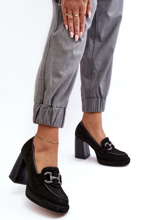 Āda Kurpes Uz masīva pola Laura Messi 2706 melnas krāsas