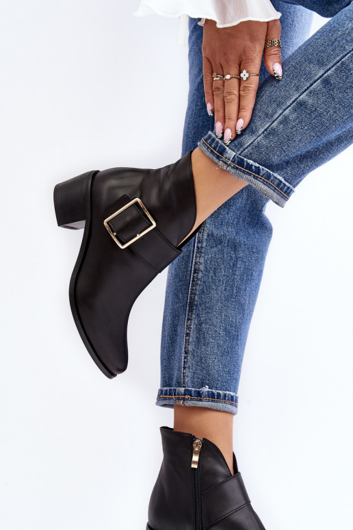 Āda Sieviešu puszābaki Zemajā pastā ar sprādzēm melnas krāsas Liliane