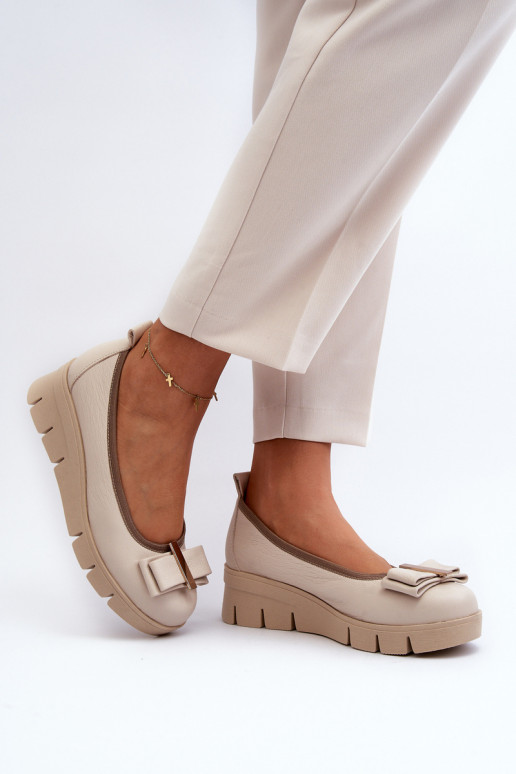 Balerīnas Āda ar platformu ar ornamentiem ziloņkaula krāsas Ļevskis 3384 Balerīnas Āda ar platformu ar ornamentiem ziloņkaula krāsas Ļevskis 3384