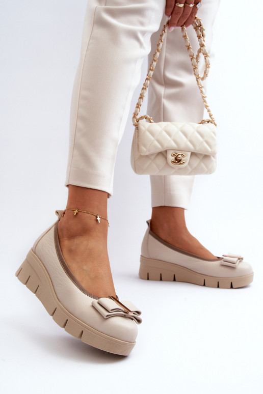 Balerīnas Āda ar platformu ar ornamentiem ziloņkaula krāsas Ļevskis 3384 Balerīnas Āda ar platformu ar ornamentiem ziloņkaula krāsas Ļevskis 3384