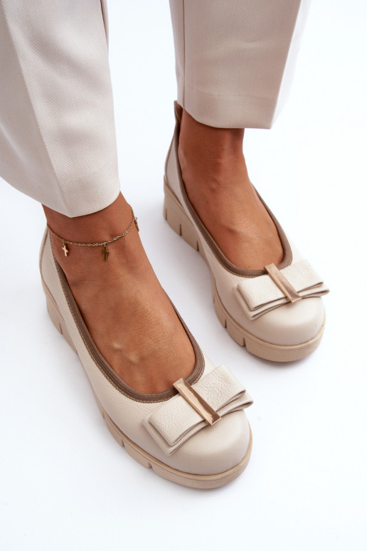 Balerīnas Āda ar platformu ar ornamentiem ziloņkaula krāsas Ļevskis 3384 Balerīnas Āda ar platformu ar ornamentiem ziloņkaula krāsas Ļevskis 3384