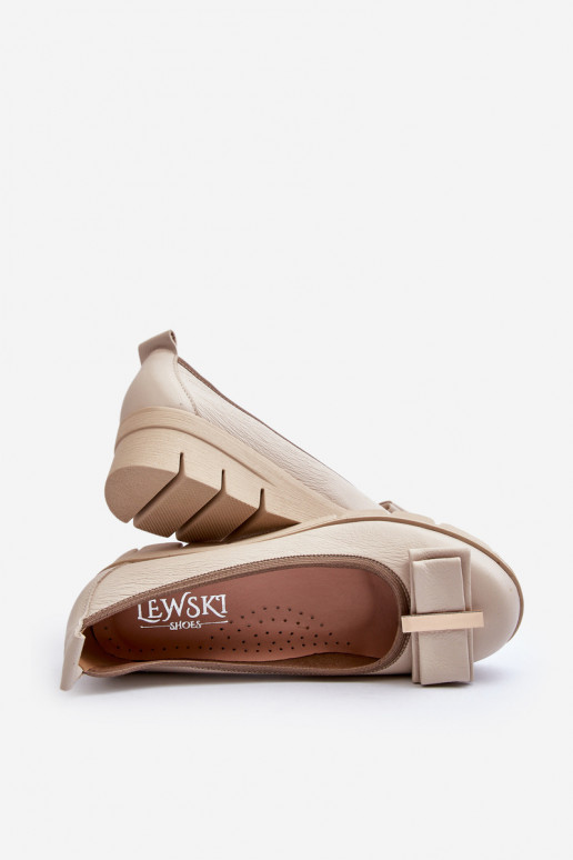 Balerīnas Āda ar platformu ar ornamentiem ziloņkaula krāsas Ļevskis 3384 Balerīnas Āda ar platformu ar ornamentiem ziloņkaula krāsas Ļevskis 3384