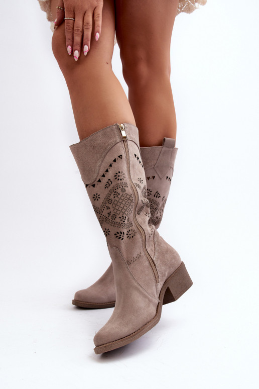 Zazoo 4043 zamšādas garie zābaki Uz Zema Papēža Ažūrs Kapučīno Zazoo 4043 zamšādas garie zābaki Uz Zema Papēža Ažūrs Kapučīno