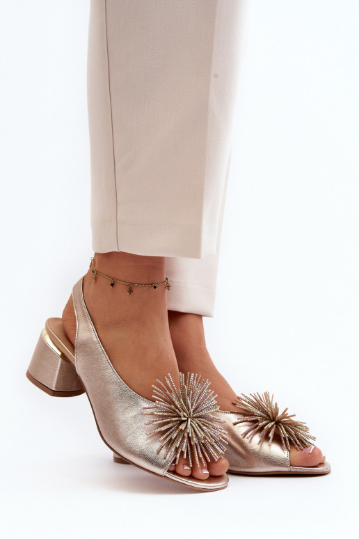 Sieviešu basenes ar ornamentiem Laura Messi 2719 Zelta krāsas Sieviešu basenes ar ornamentiem Laura Messi 2719 Zelta krāsas