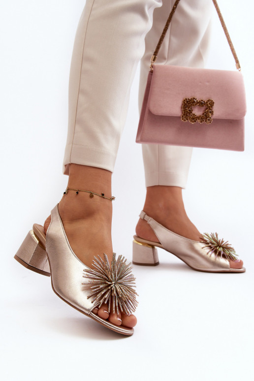 Sieviešu basenes ar ornamentiem Laura Messi 2719 Zelta krāsas Sieviešu basenes ar ornamentiem Laura Messi 2719 Zelta krāsas