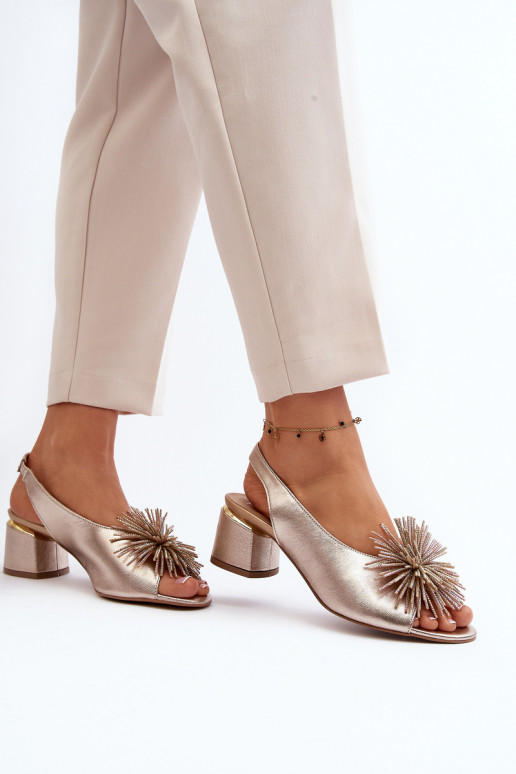 Sieviešu basenes ar ornamentiem Laura Messi 2719 Zelta krāsas Sieviešu basenes ar ornamentiem Laura Messi 2719 Zelta krāsas