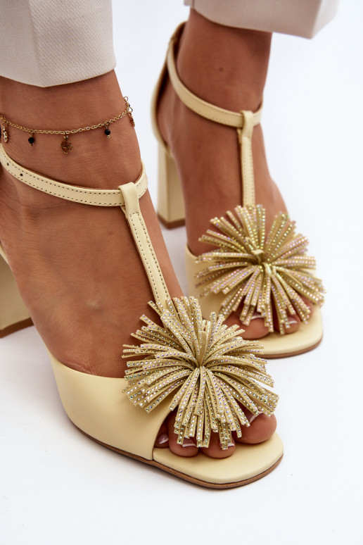 sandales Āda ar papēdi ar ornamentiem Laura Messi 2758 smilšu krāsas sandales Āda ar papēdi ar ornamentiem Laura Messi 2758 smilšu krāsas