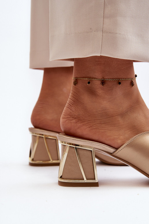 Eleganta stila sieviešu čības ar papēdi Laura Messi 2771 Zelta krāsas Eleganta stila sieviešu čības ar papēdi Laura Messi 2771 Zelta krāsas