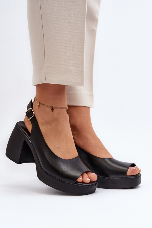 Zazoo 40376 Sieviešu basenes Uz masīviem papēžiem melnas krāsas Zazoo 40376 Sieviešu basenes Uz masīviem papēžiem melnas krāsas