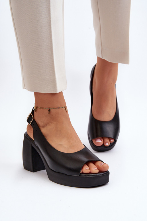 Zazoo 40376 Sieviešu basenes Uz masīviem papēžiem melnas krāsas Zazoo 40376 Sieviešu basenes Uz masīviem papēžiem melnas krāsas