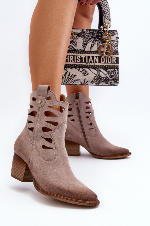 Āda Sieviešu puszābaki Ar izgriezumiem Tā irciejka 06412-04 smilšu krāsas Āda Sieviešu puszābaki Ar izgriezumiem Tā irciejka 06412-04 smilšu krāsas