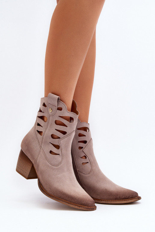 Āda Sieviešu puszābaki Ar izgriezumiem Tā irciejka 06412-04 smilšu krāsas Āda Sieviešu puszābaki Ar izgriezumiem Tā irciejka 06412-04 smilšu krāsas