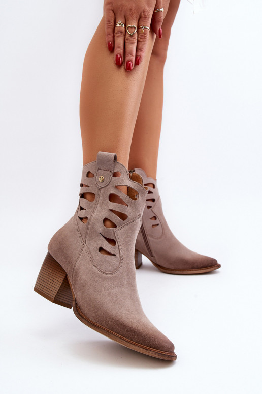 Āda Sieviešu puszābaki Ar izgriezumiem Tā irciejka 06412-04 smilšu krāsas Āda Sieviešu puszābaki Ar izgriezumiem Tā irciejka 06412-04 smilšu krāsas