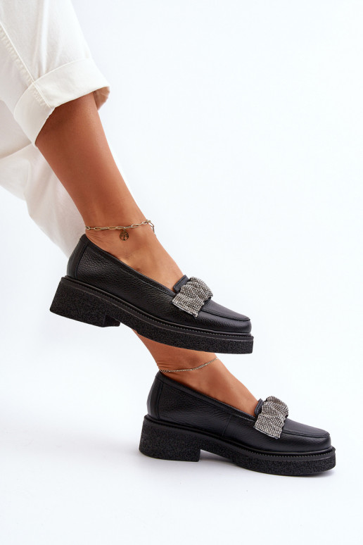 Zazoo 3419 sieviešu mokasīni Āda Ar dekoratīvu svītru melnas krāsas Zazoo 3419 sieviešu mokasīni Āda Ar dekoratīvu svītru melnas krāsas