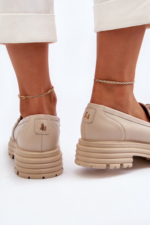 Āda sieviešu mokasīni ar ornamentiem Laura Messi 2780 smilšu krāsas Āda sieviešu mokasīni ar ornamentiem Laura Messi 2780 smilšu krāsas