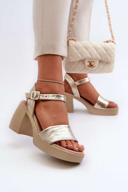 Zazoo 40386 Sieviešu Sieviešu basenes Klockā Zelta krāsas Zazoo 40386 Sieviešu Sieviešu basenes Klockā Zelta krāsas