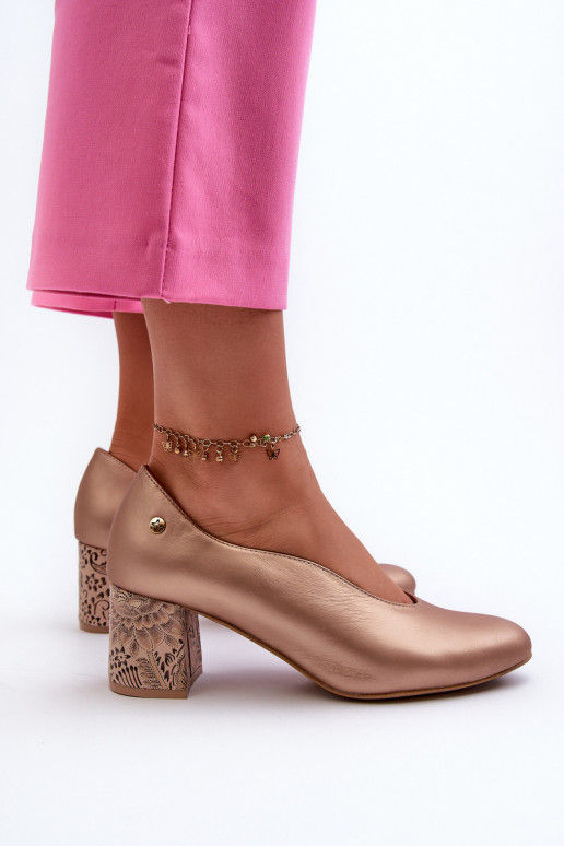 Eleganta stila Āda Kurpes ar papēdi Tā irciejka 06422-25 Zelta krāsas Eleganta stila Āda Kurpes ar papēdi Tā irciejka 06422-25 Zelta krāsas