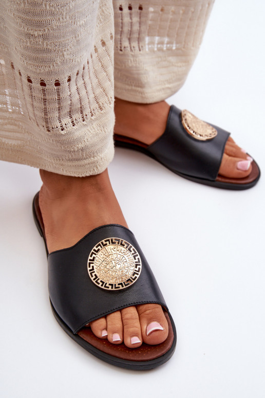 Zazoo 2938 Čibas no dabīgas ādas ar platiem papēžiem ar ornamentiem melnas krāsas Zazoo 2938 Čibas no dabīgas ādas ar platiem papēžiem ar ornamentiem melnas krāsas