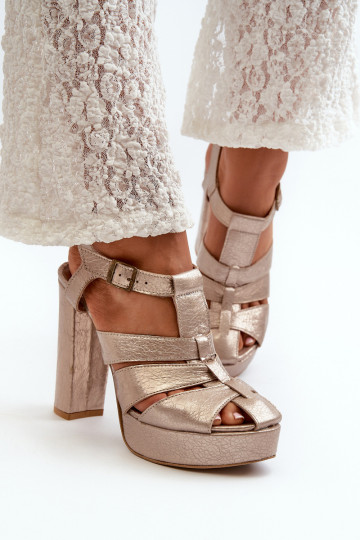 Sieviešu basenes Āda Tā irciejka 06050-25 Zelta krāsas