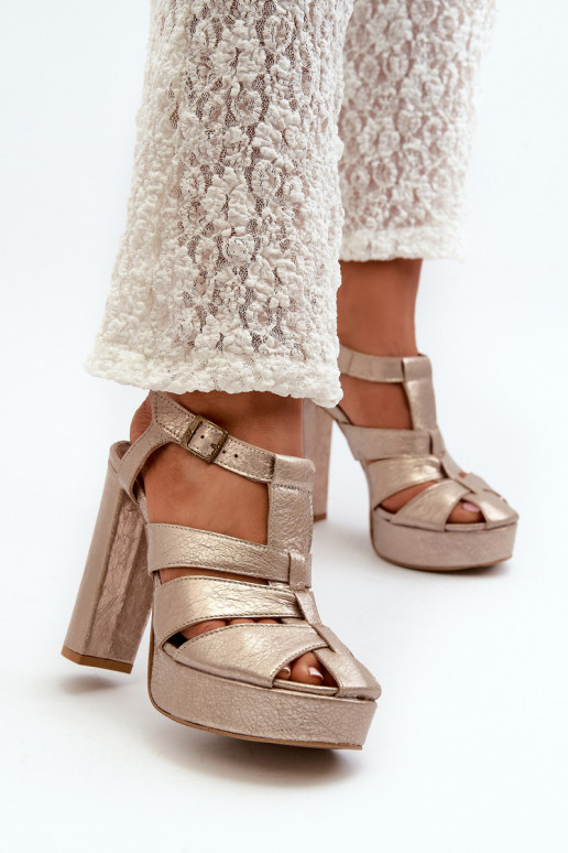 Sieviešu basenes Āda Tā irciejka 06050-25 Zelta krāsas Sieviešu basenes Āda Tā irciejka 06050-25 Zelta krāsas