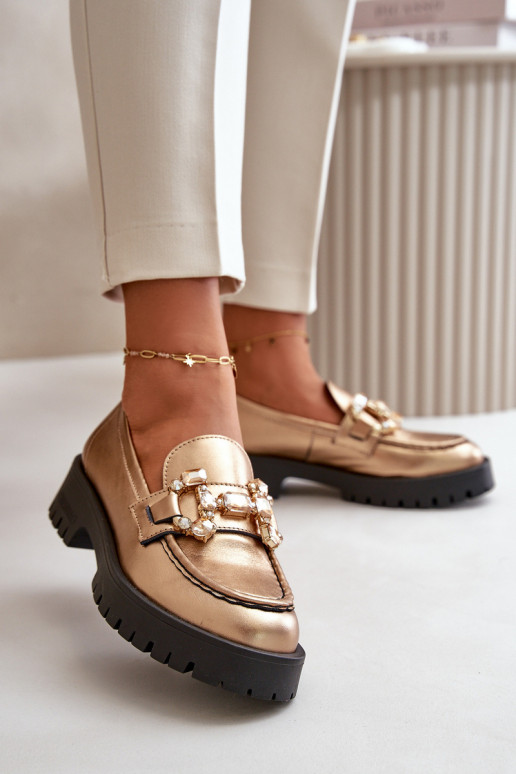 Sieviešu Āda Mokasīni ar ornamentiem CheBello 4369 Zelta krāsas