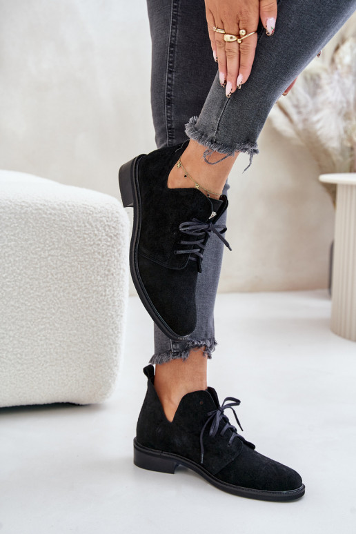 Zazoo 2959 zamšādas apavi Oksfordki šņorējami ar platiem papēžiem melnas krāsas Zazoo 2959 zamšādas apavi Oksfordki šņorējami ar platiem papēžiem melnas krāsas